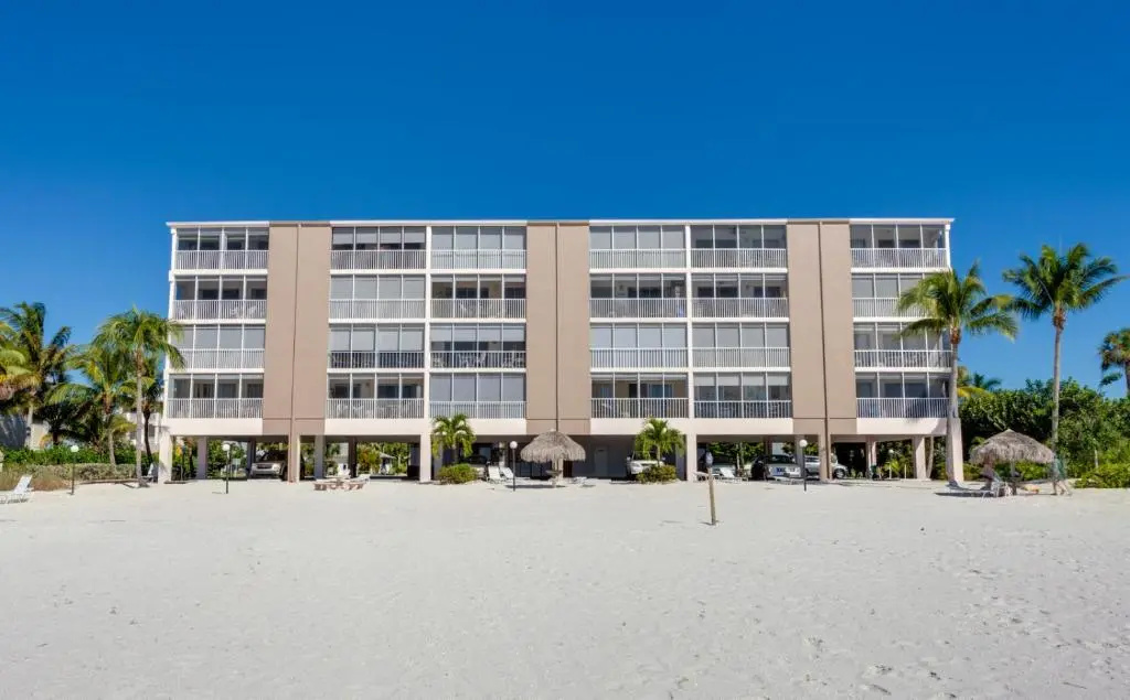 Castle Beach 105, Gulf Front, 2 Bedrooms, , Elevator, Sleeps 6, Heated Pool