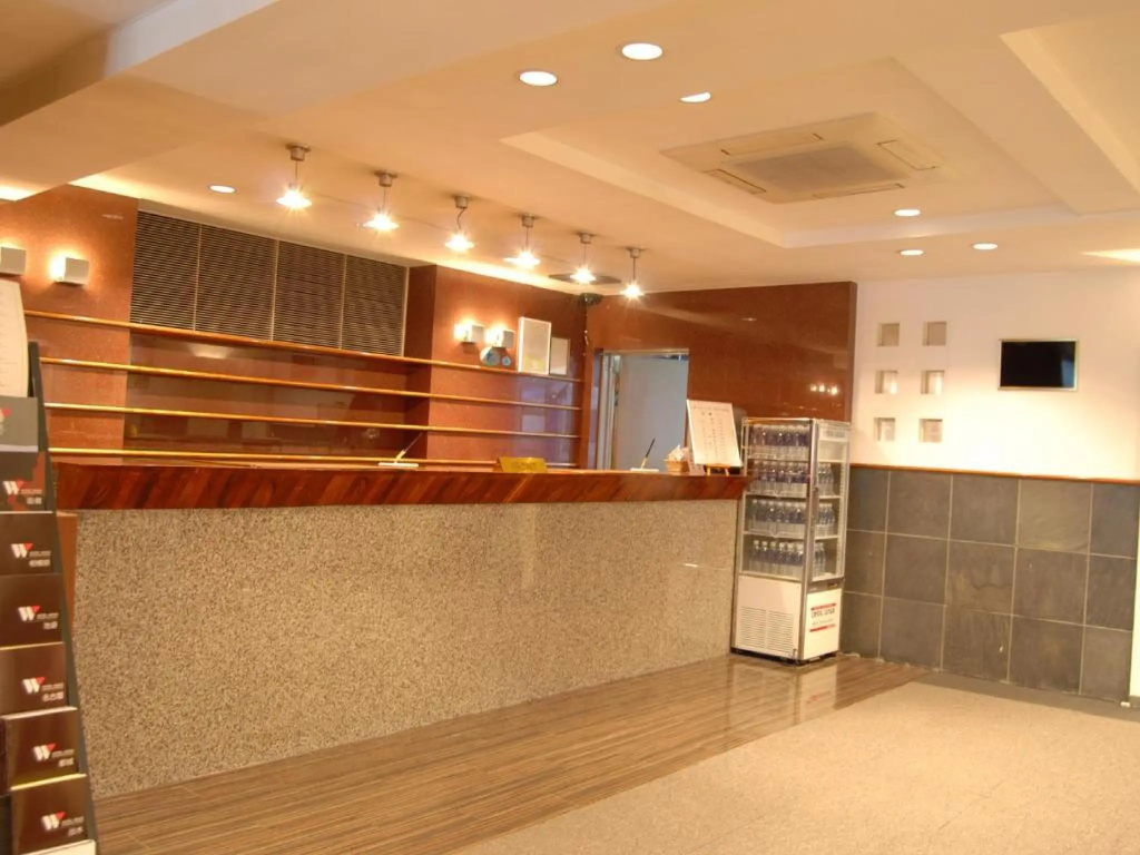 Lobby & Reception