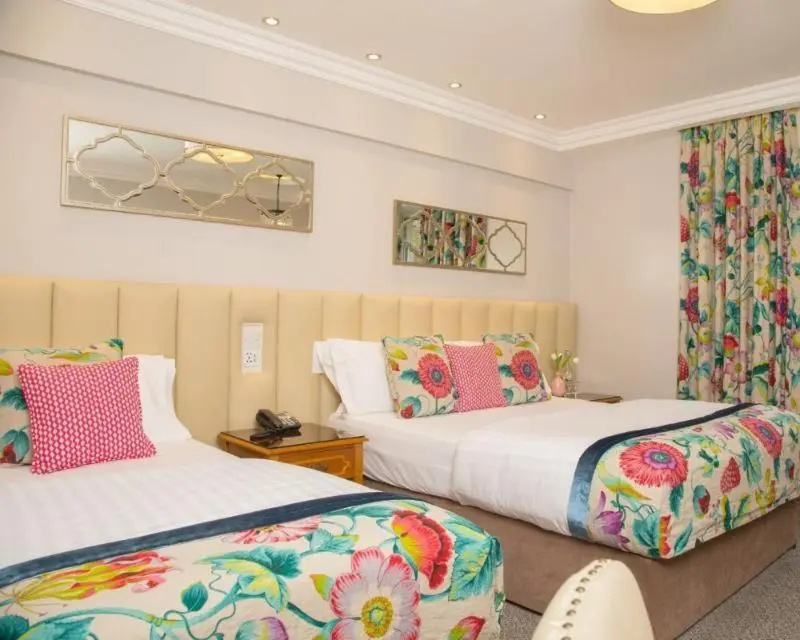 Cork’s Vienna Woods Hotel and Villas - Chambres