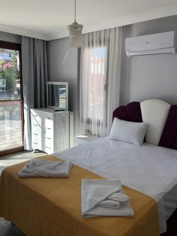 Standard room with balcony and with garden view