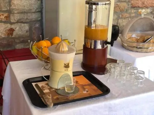 Food & Beverage