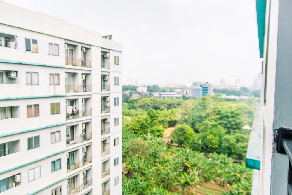Simply And Comfort 2Br At Sky View Apartment
