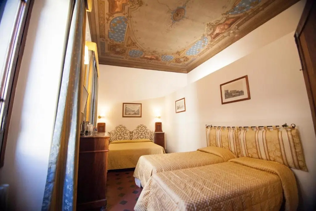 Triple room