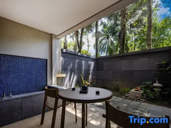Standard Double room with courtyard view full double bed