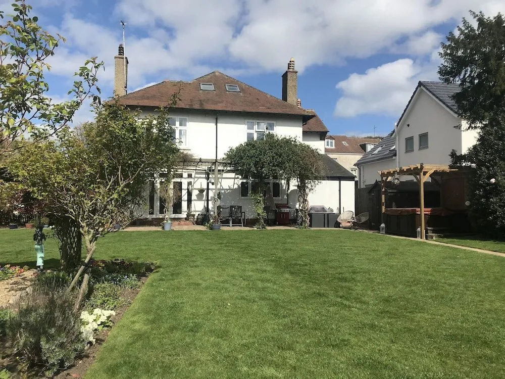 Ellesmere Cottage