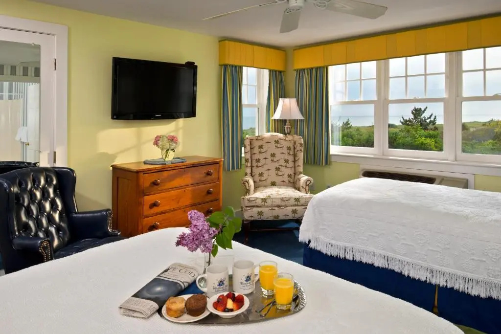 Standard Triple room with sea view