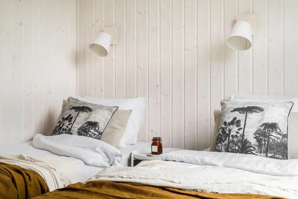 2 Bedrooms Cottage