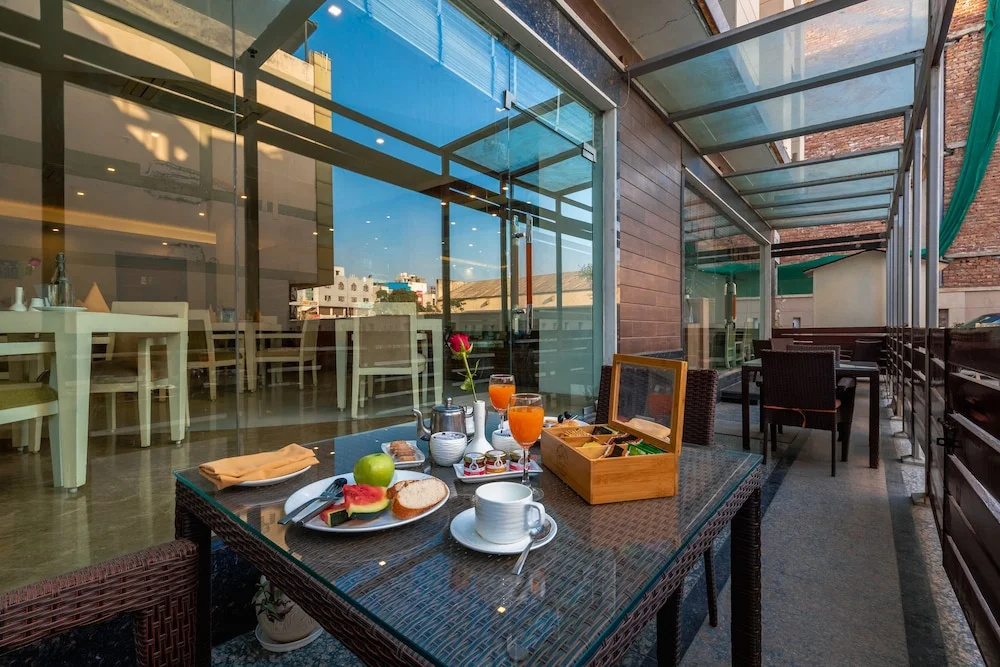 Emblem Hotel Sector 14 Gurgaon - Général