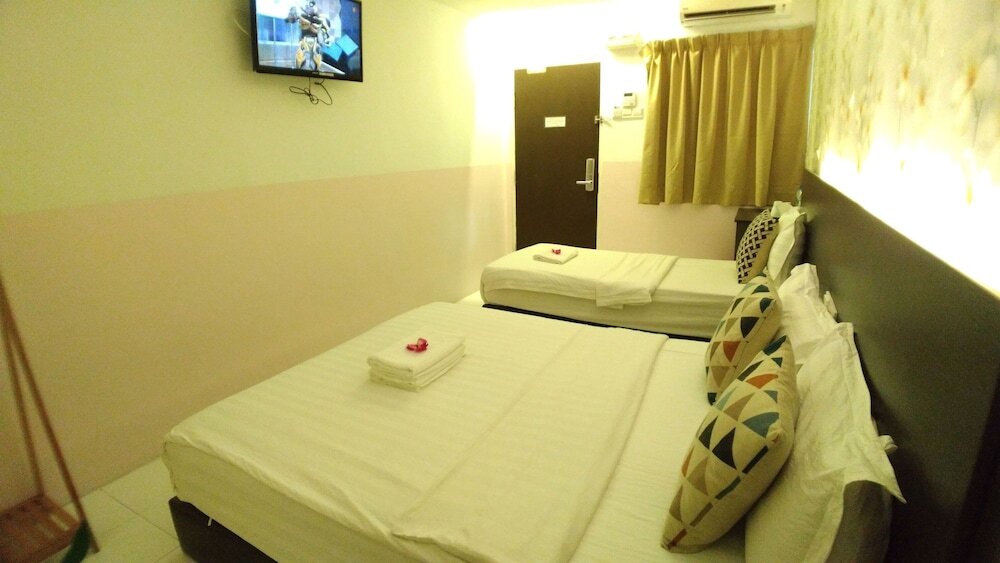 Apple 1 Hotel Gurney