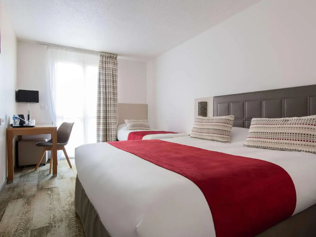 Hotel photo 12
