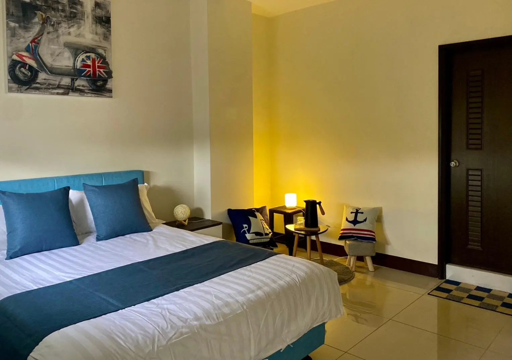 Standard Double room (full double bed)