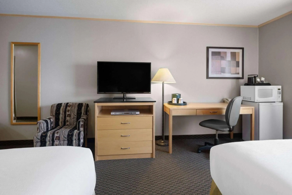 Travelodge by Wyndham Fort McMurray - фото 23
