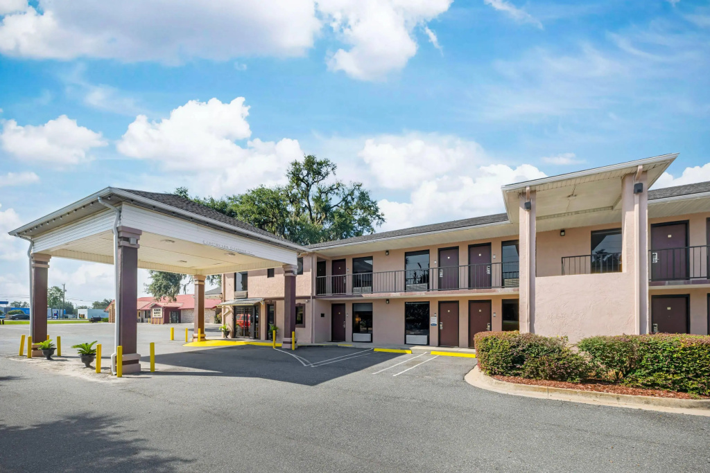 Quality Inn & Suites Live Oak I-10 Exit 283