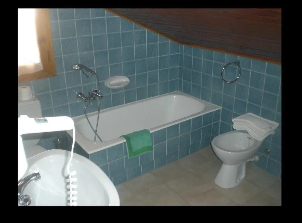 3 Bedrooms Apartment