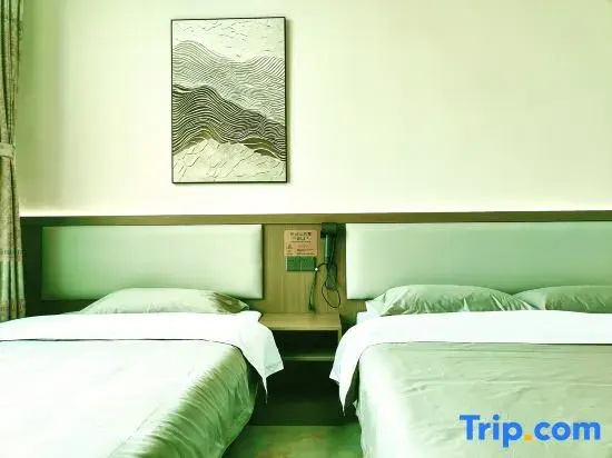 Standard Double room with lake view (twin beds)