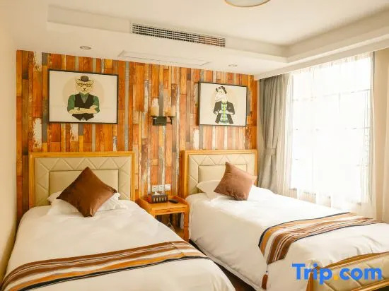 Deluxe Double room with balcony (twin beds)