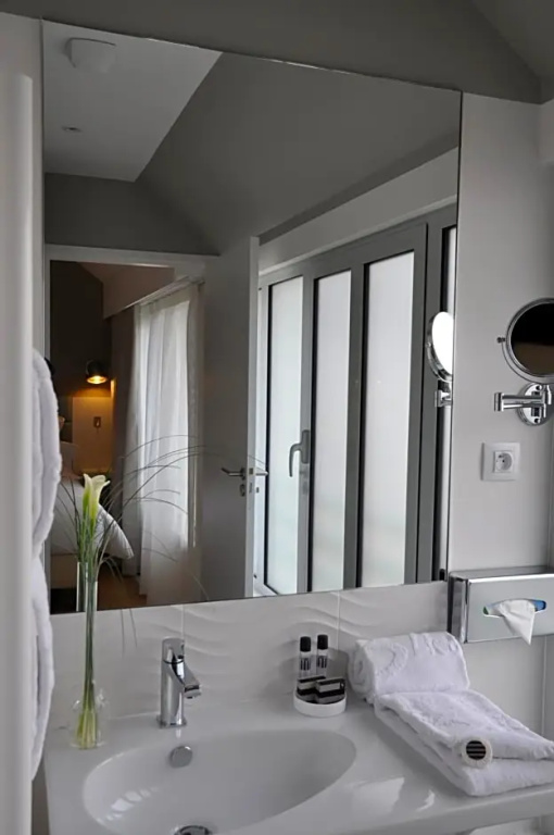Les 3 Lieux - Hôtel, Restaurant, Espace sensoriel - Chambres