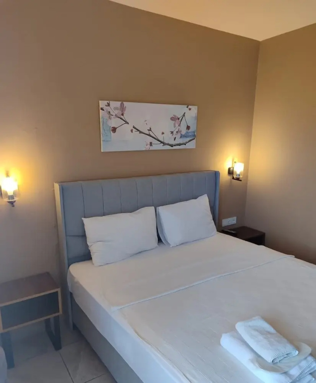 Standard room with city view