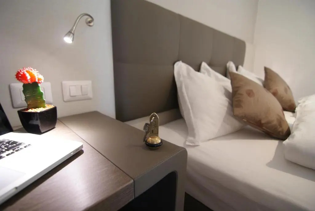 Economy room