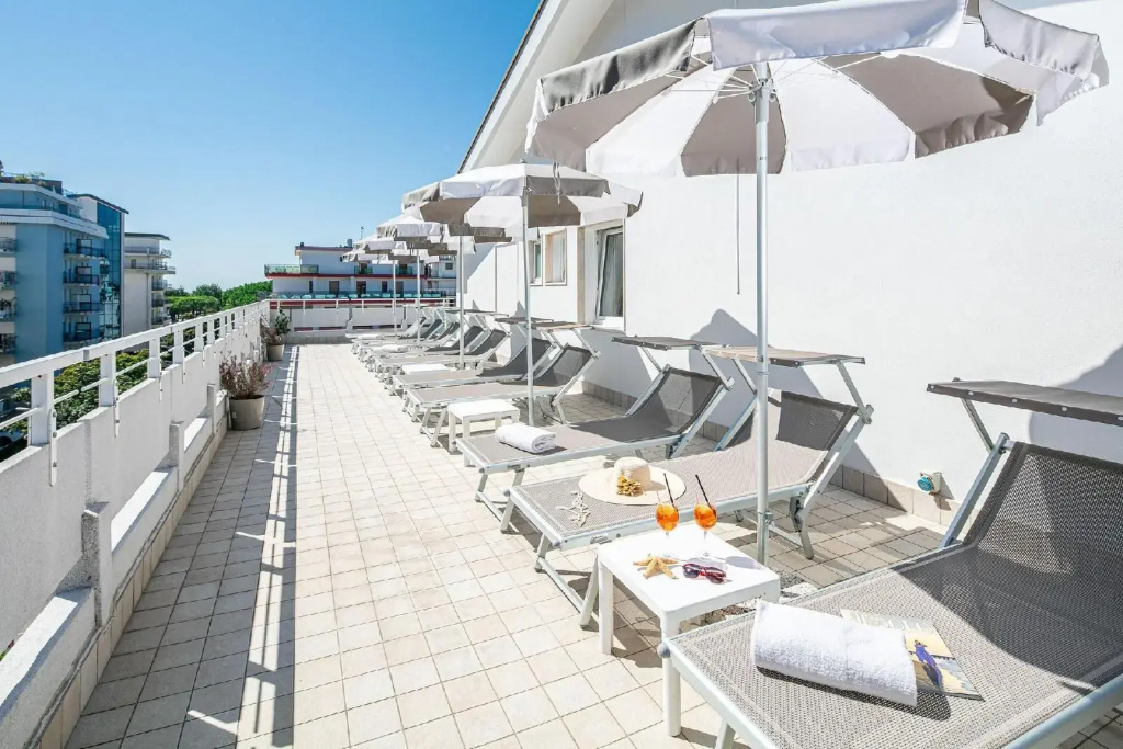 Pigalle Hotel, о. Вентотене, Італія мініатюра 24