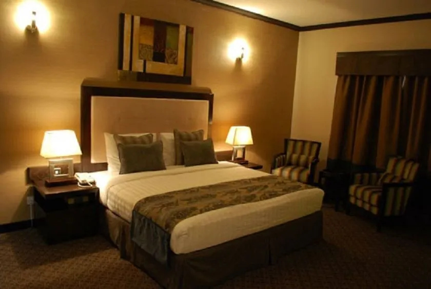 London Crown Hotel - Général