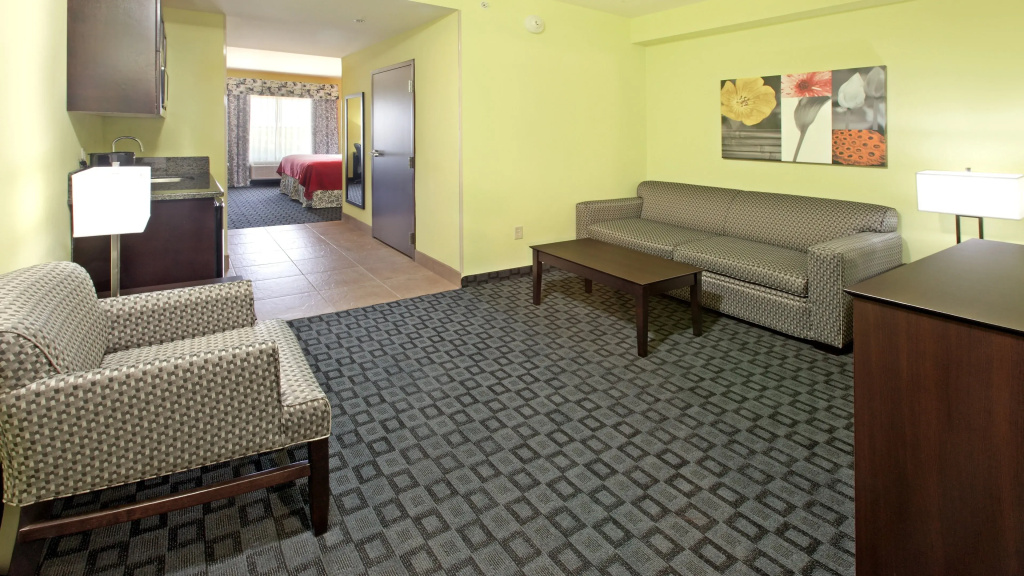 Holiday Inn Garland by IHG - Général