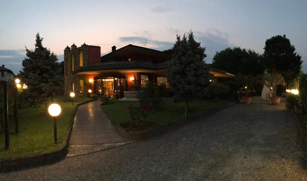 Hotel photo 13