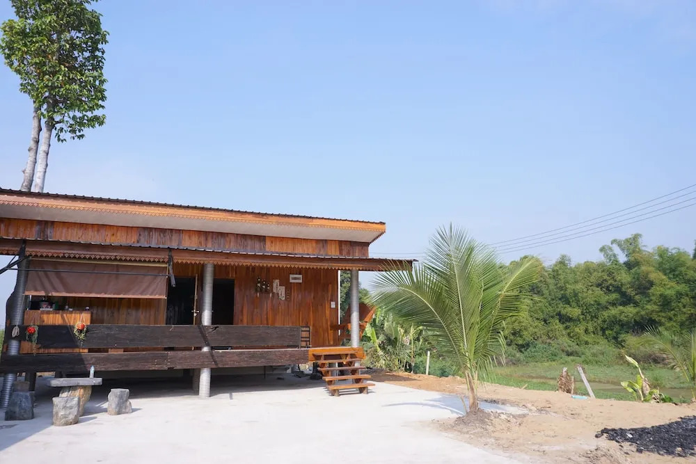 Modernloft Homestay