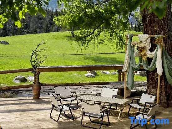 Chongyeji · Yutong | Mountain View Homestay, Kanas Scenic Area