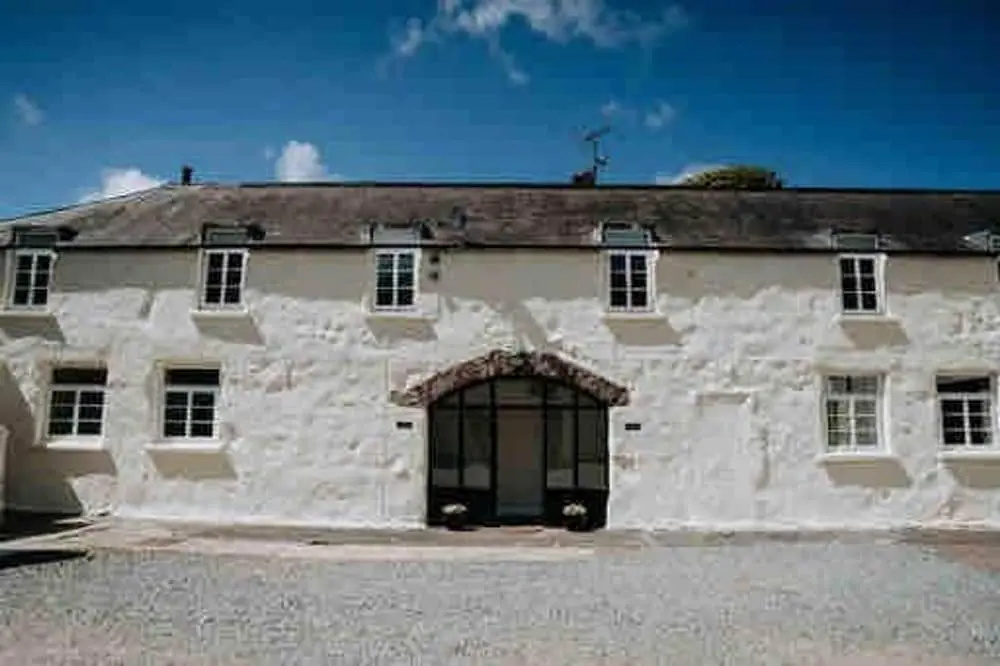 Courtyard Cottage With hot tub and Walled Garden — фото 1