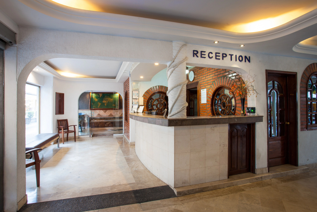 Lobby & Reception