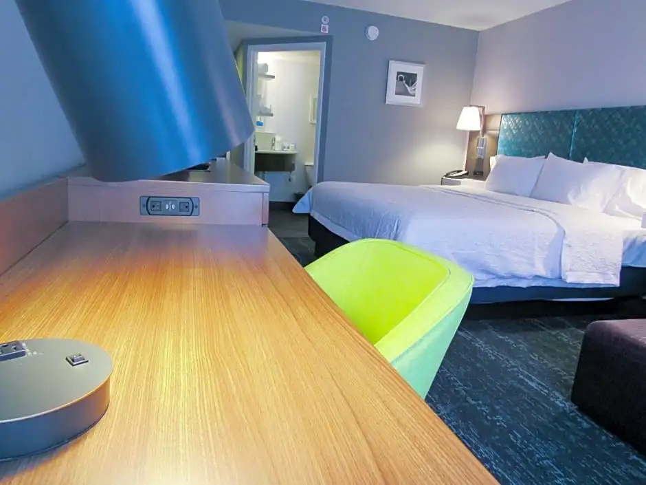 Double Studio (full double bed)