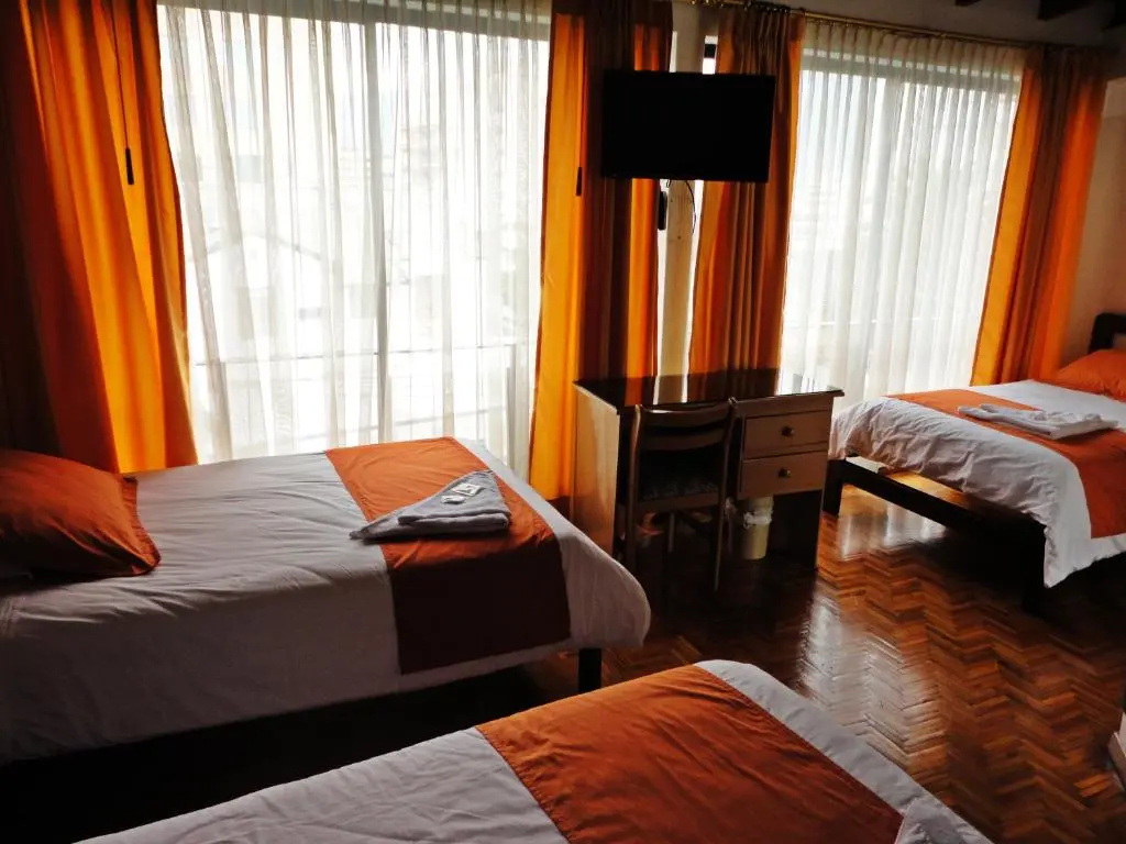 Standard Triple room