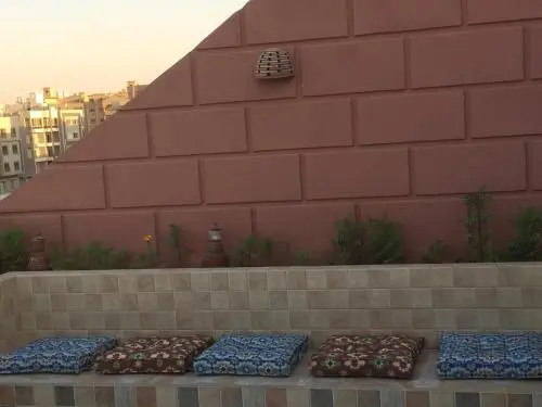 112 AUC Residence