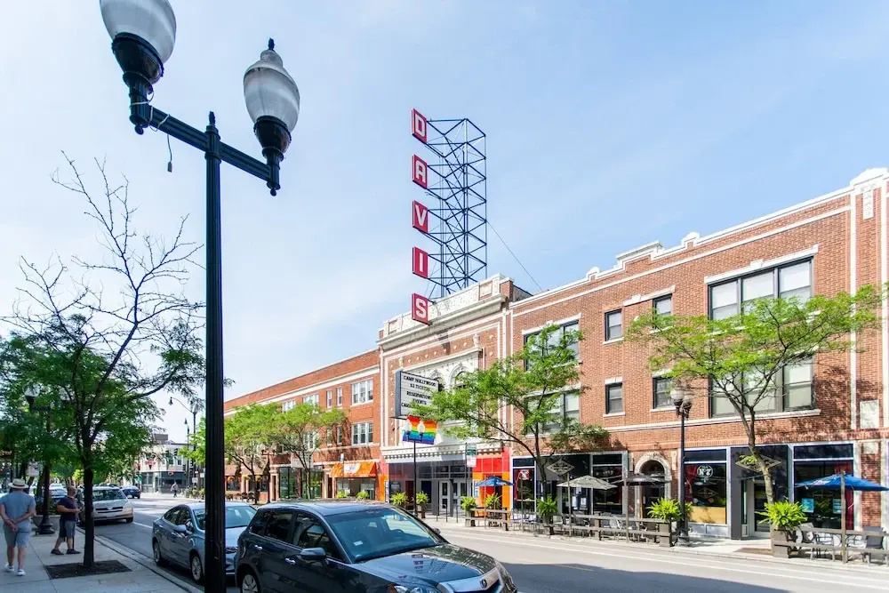 1BR Getaway Apt Modern in Lincoln Square