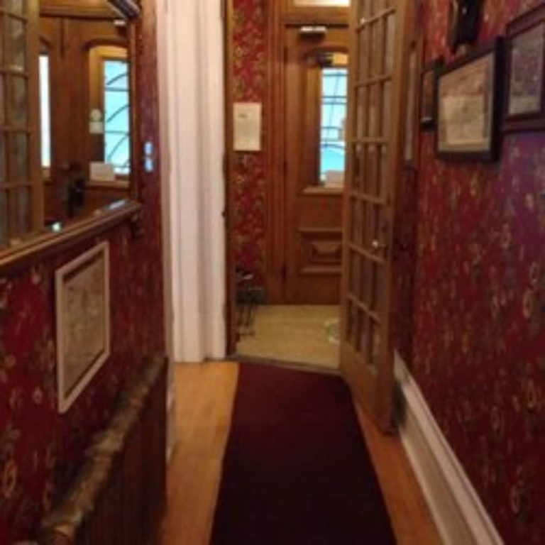 Auberge McGee's Inn - 4
