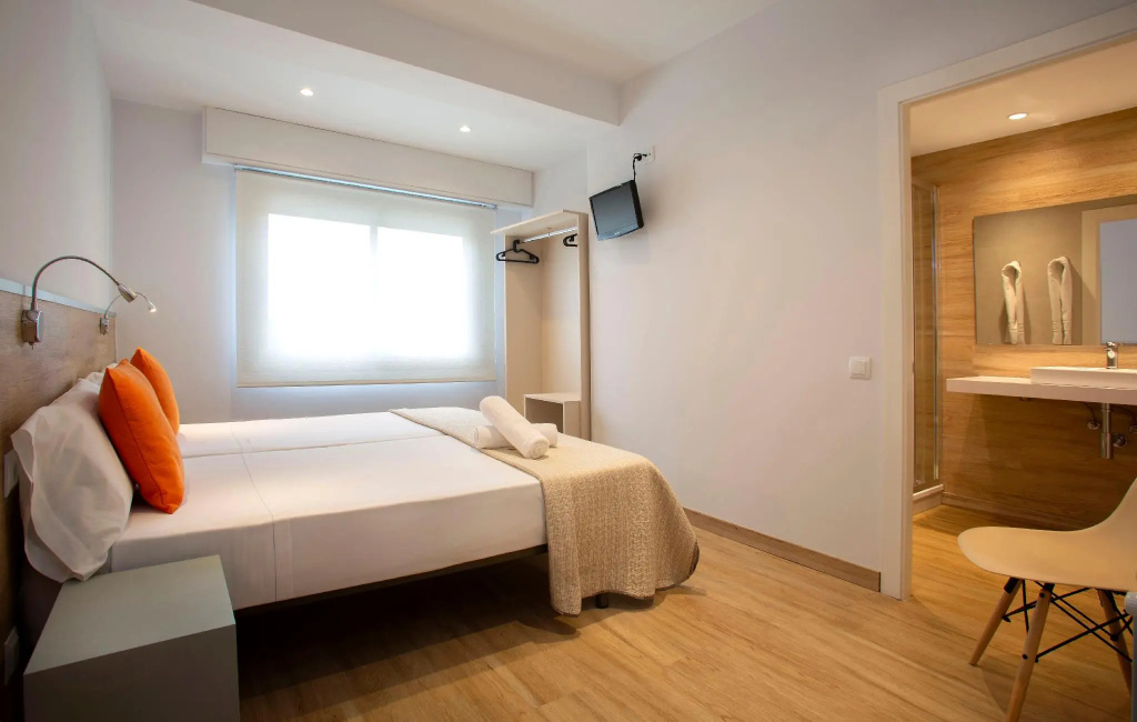 Superior Double room (full double bed)