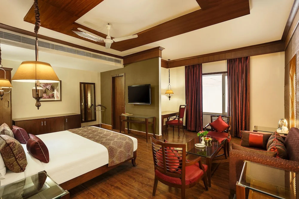 Superior Double room with garden view (full double bed)