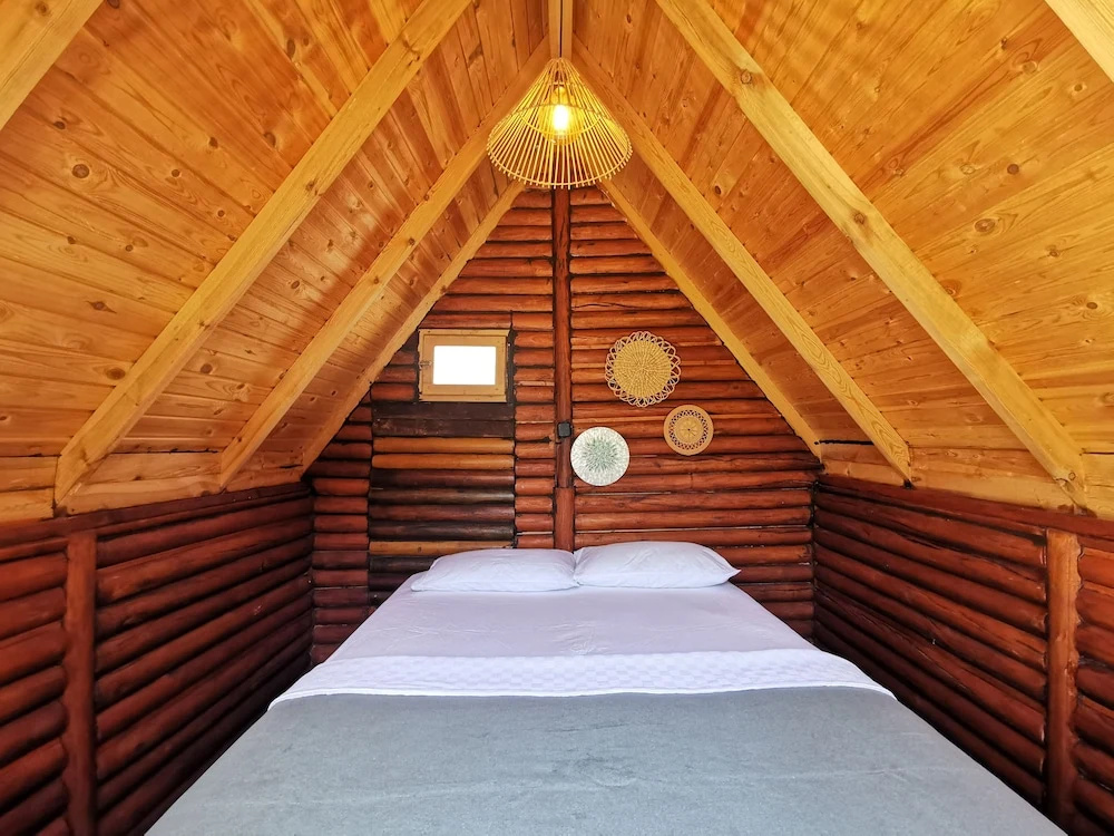 Economy Cottage