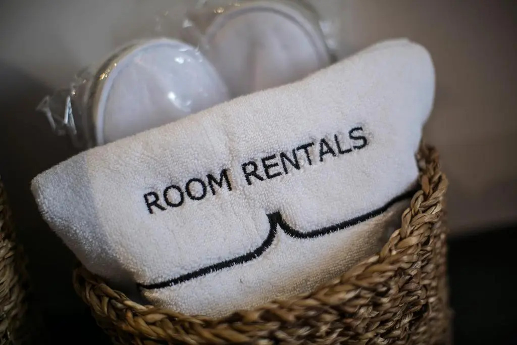 Luxury Double room with street view (full double bed)