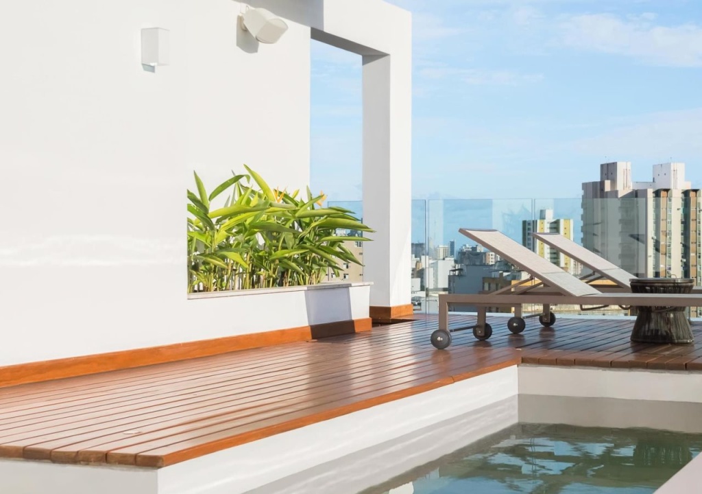Balcony & Terrace