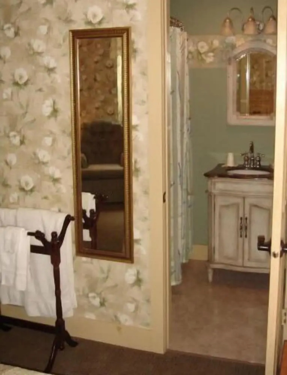 Zuber's Homestead Hotel - фото 8