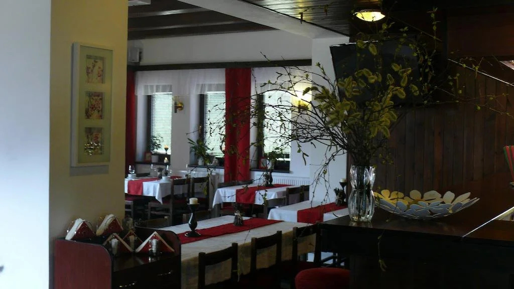 Food & Beverage