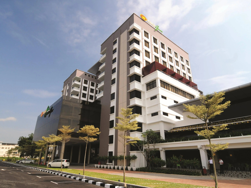 Kings Green Hotel