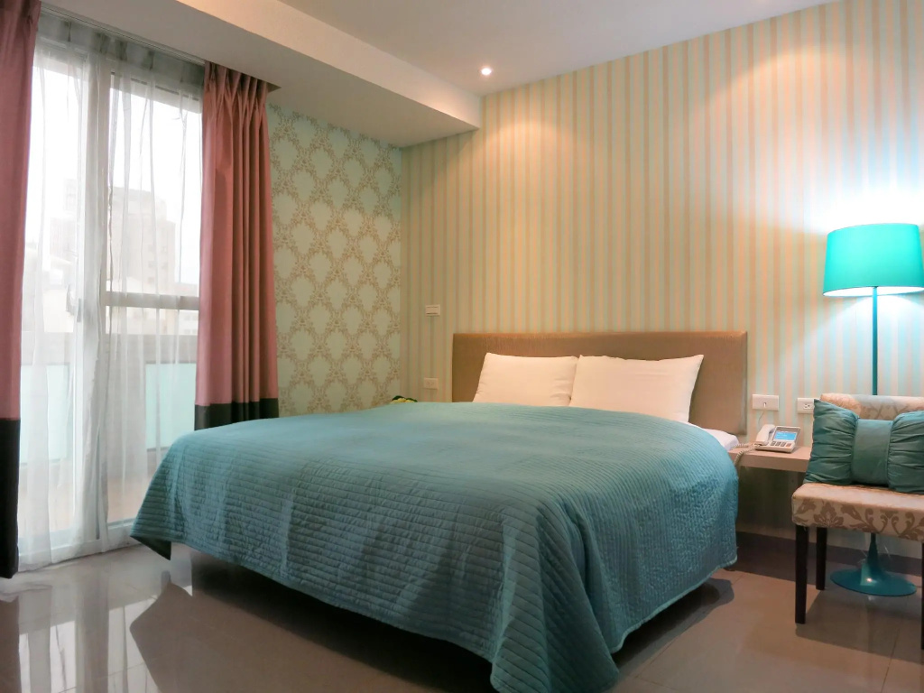 Superior Double room (full double bed)