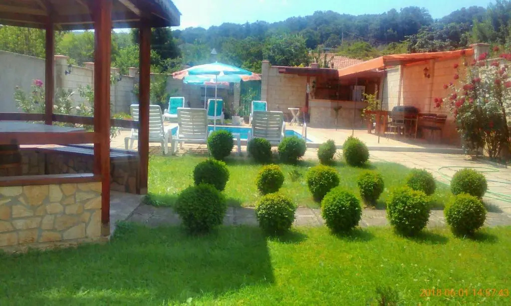 Hotel Barba Yani