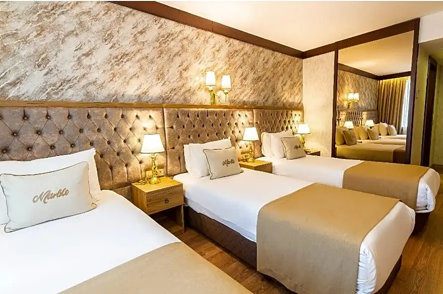 Marble Hotel - Chambres