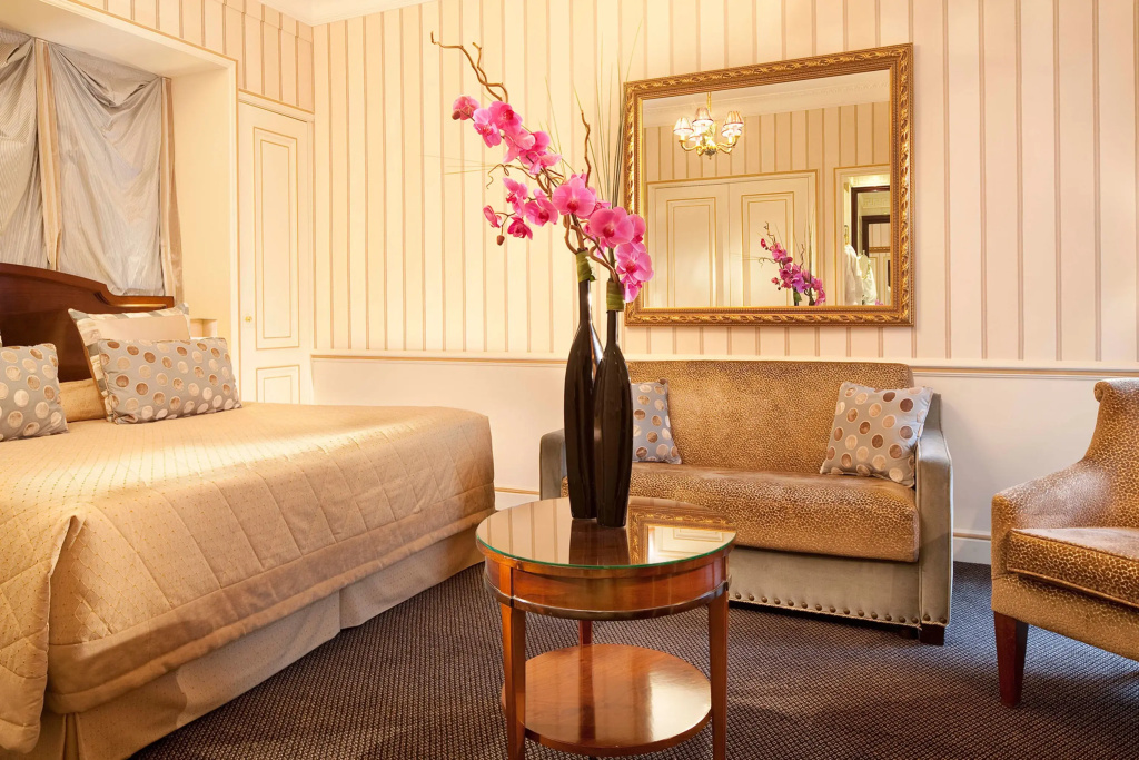 Napoleon Hotel 9