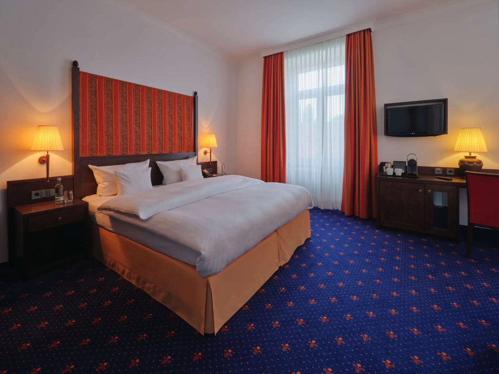 Superior Double room (full double bed)