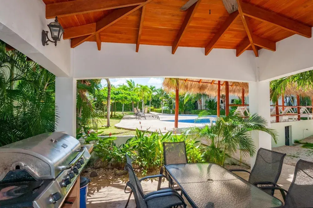 Elegant Oceanview Condo with Spacious Open-Concept Floor Plan and Inviting Beach Design